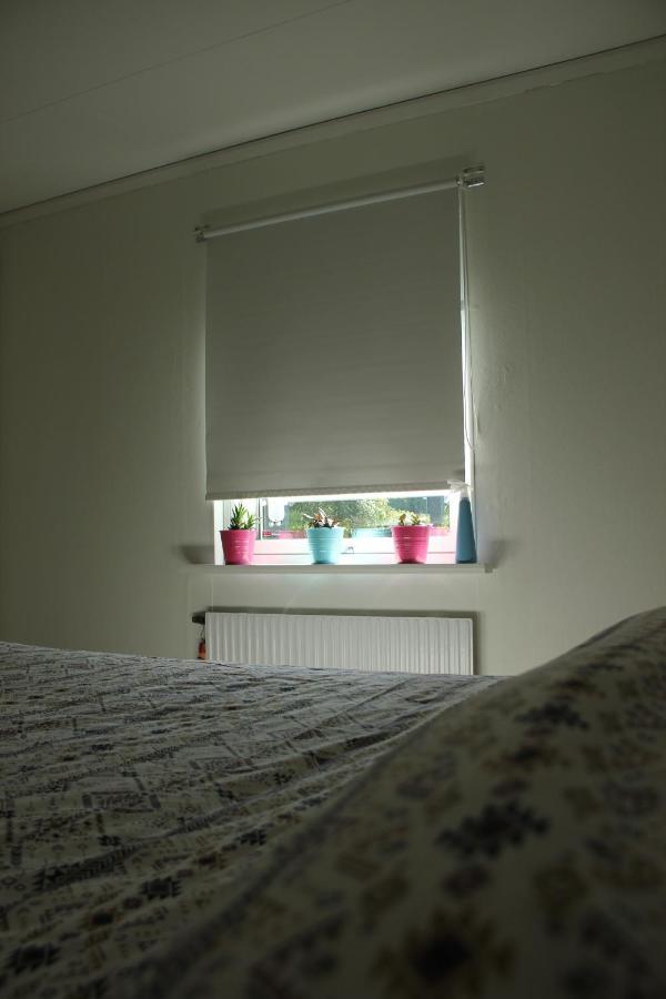 Private Room For Rent In A Villa With Garden View Älmhult Exteriör bild